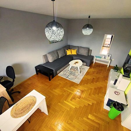 Xo Apartman 스렘스카 미트로비차 외부 사진